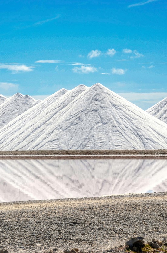 From lithium salt to electric vehicle batteries
